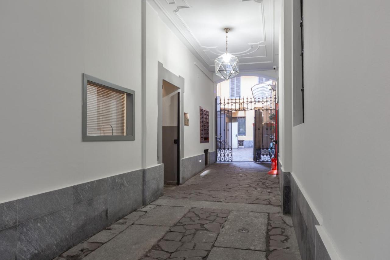 Ferienwohnung Charme Milan-300M Dal Duomo Exterior foto